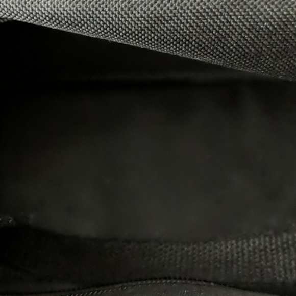 Travelers Club carry on black bag - Picture 4 of 8